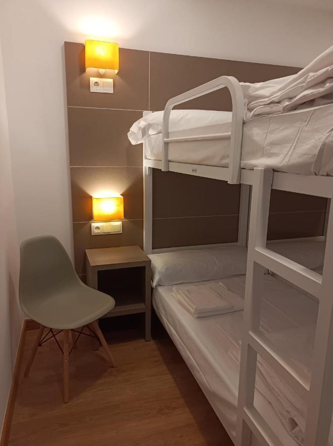 Albergue Hostel Nuestra Senora Del Camino コンバーロ エクステリア 写真