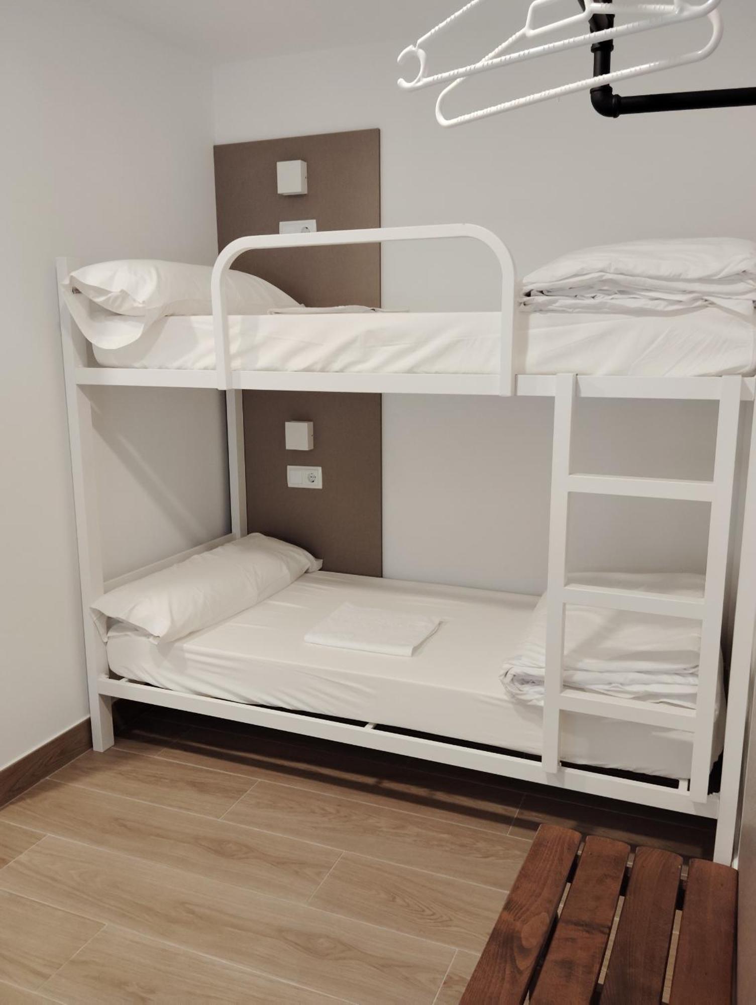 Albergue Hostel Nuestra Senora Del Camino コンバーロ エクステリア 写真